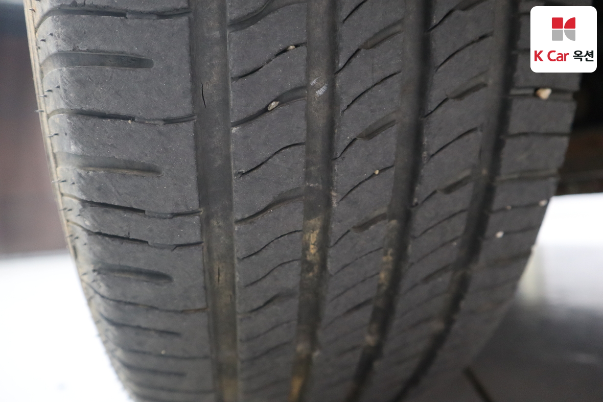 KG Mobility Korando Sports 2012 - Image 30