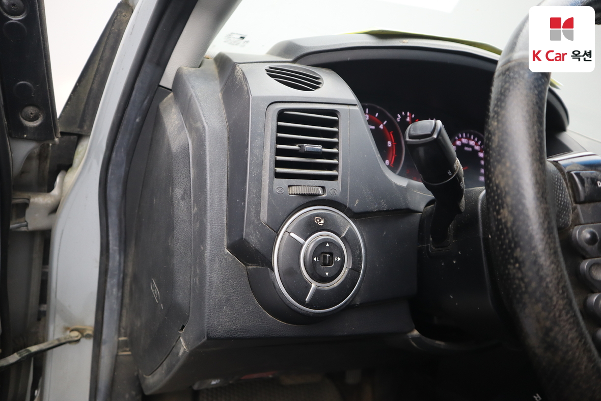 KG Mobility Korando Sports 2012 - Image 9