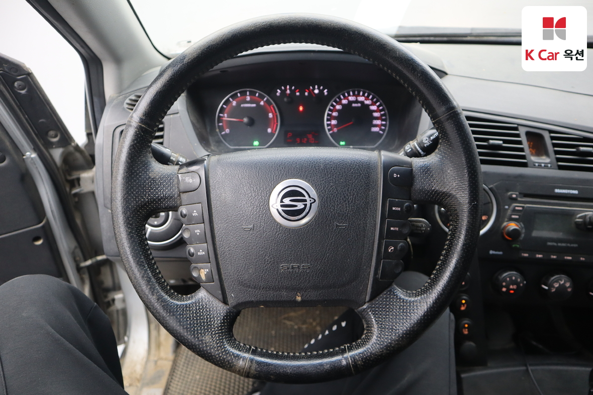 KG Mobility Korando Sports 2012 - Image 10