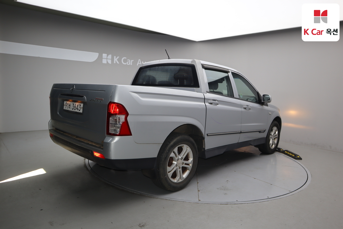 KG Mobility Korando Sports 2012 - Image 2