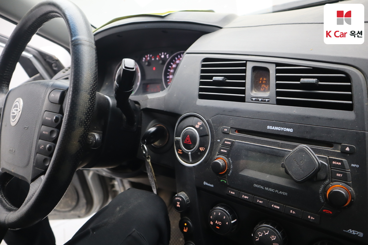 KG Mobility Korando Sports 2012 - Image 11