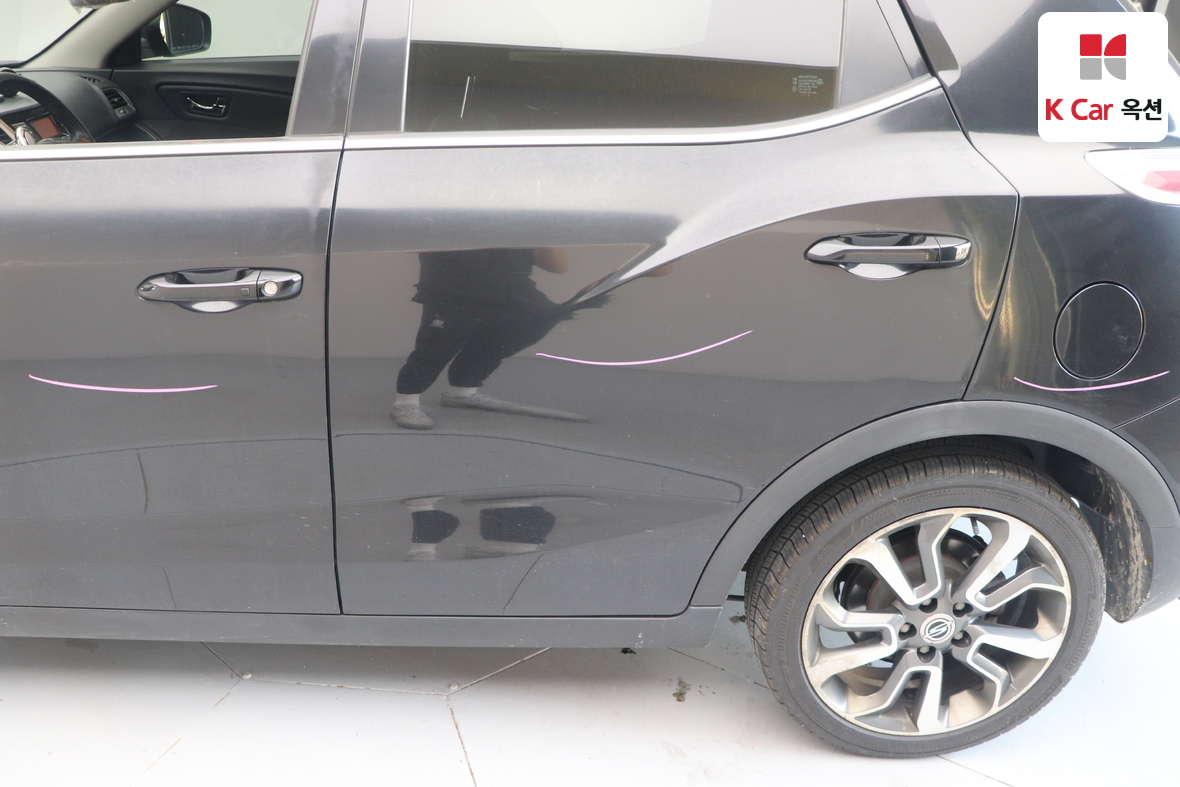 سانج يونج تيفولي 2016 - صورة 36