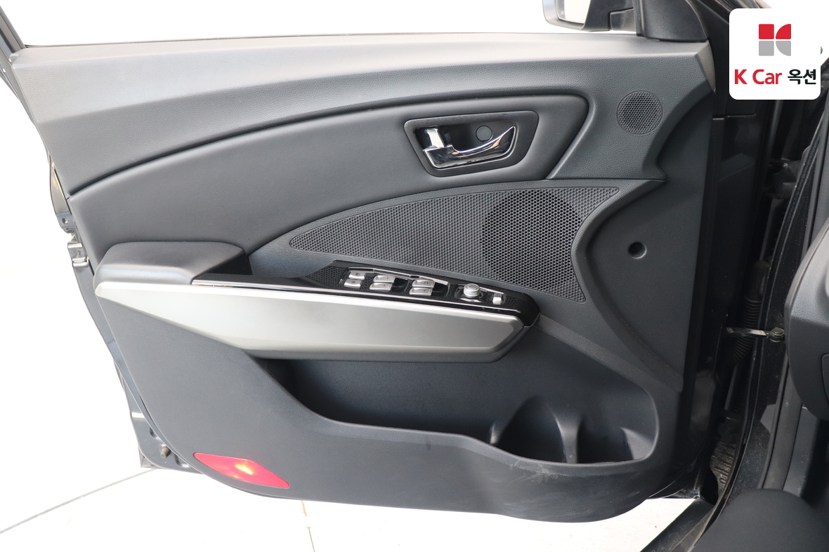 سانج يونج تيفولي 2016 - صورة 8