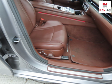 2022 - genesis g90