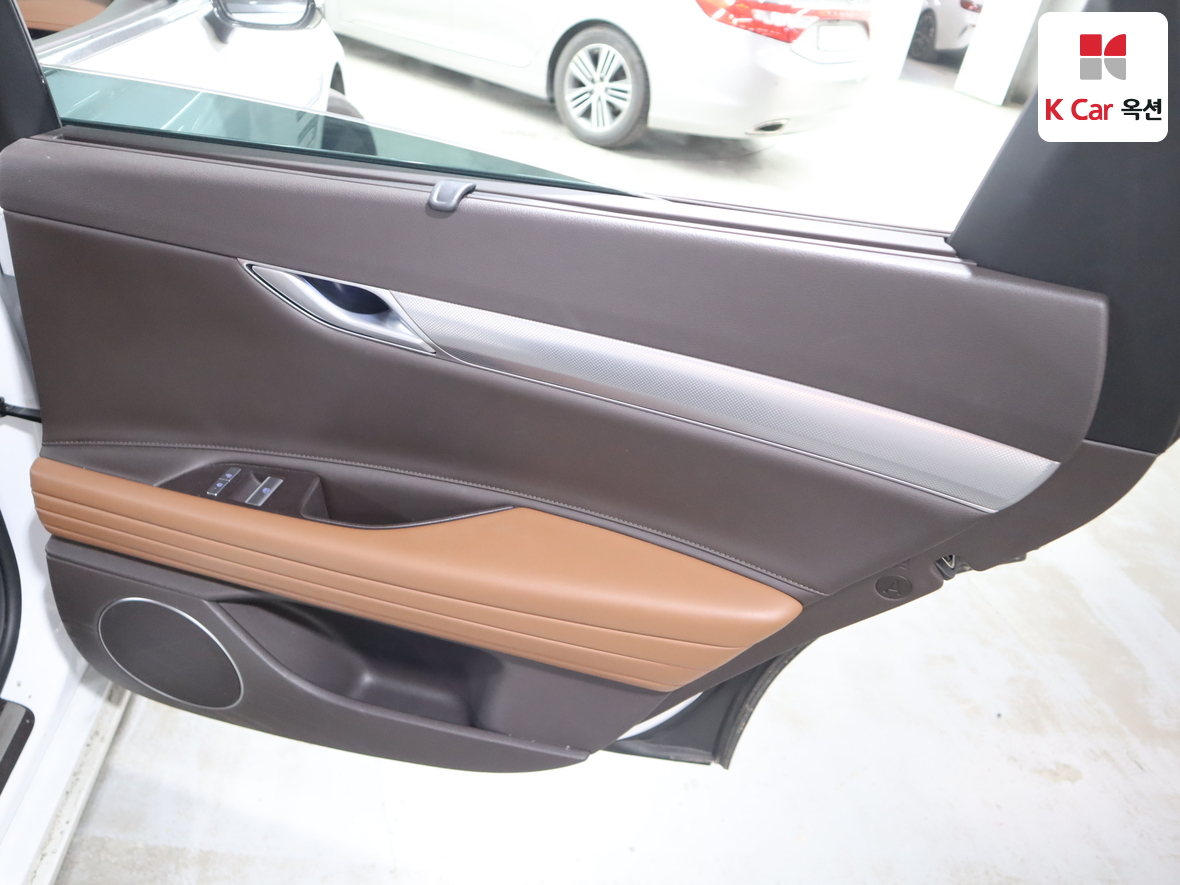 Genesis G80 - 28