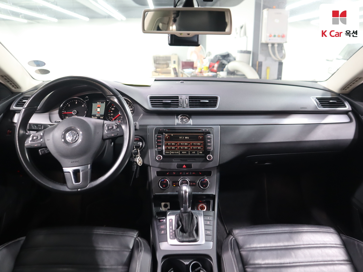 VOLKSWAGEN 씨씨 2013 - 이미지 3