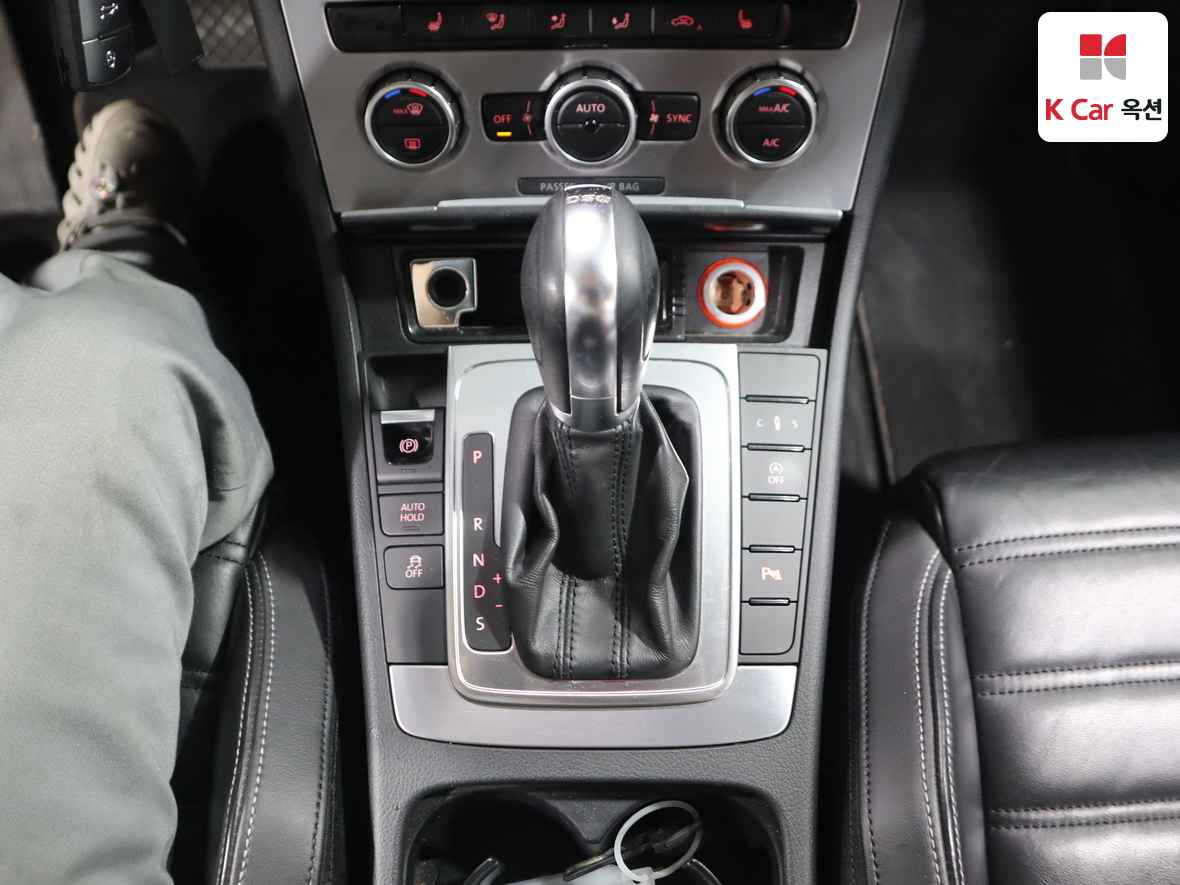 VOLKSWAGEN 씨씨 2013 - 이미지 17