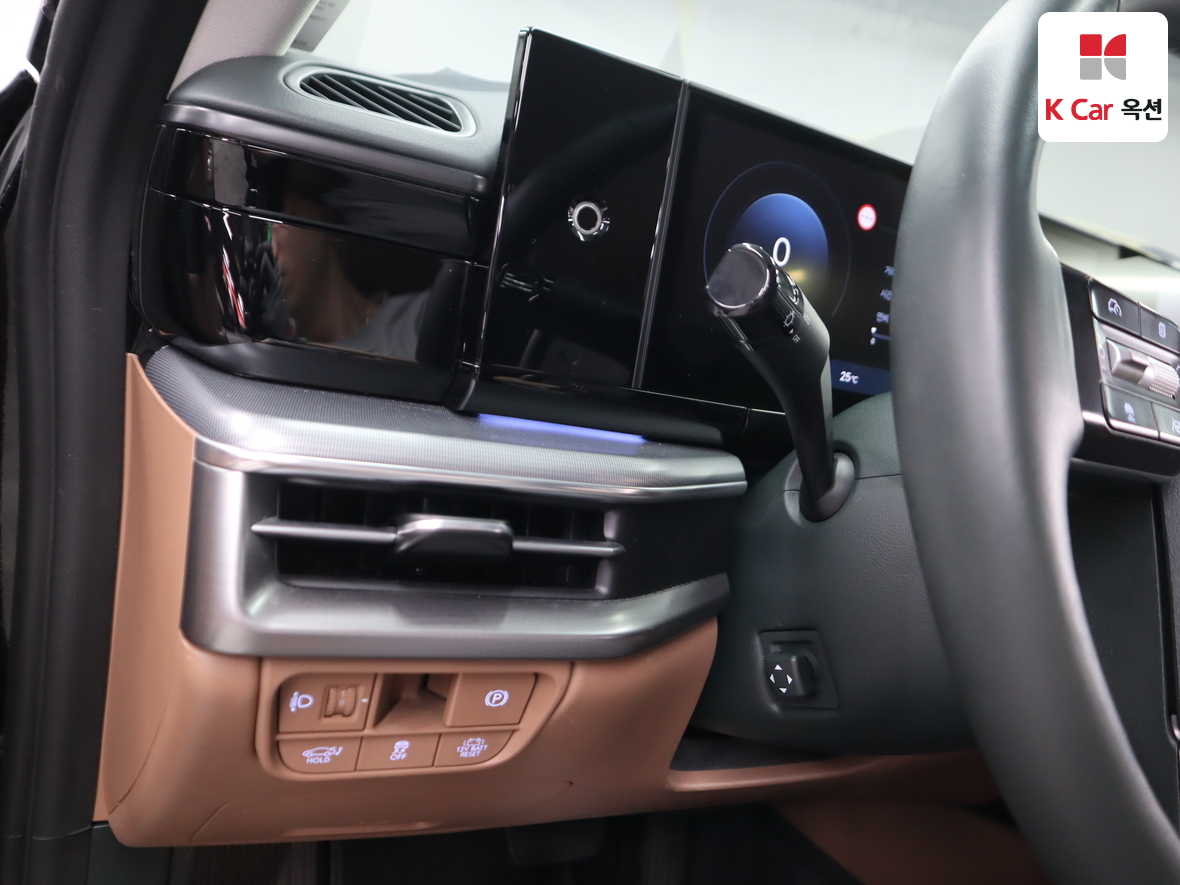 Hyundai AZERA 2023 - Image 9