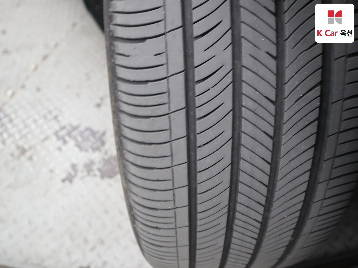 Hyundai AZERA 2023 - Image 33