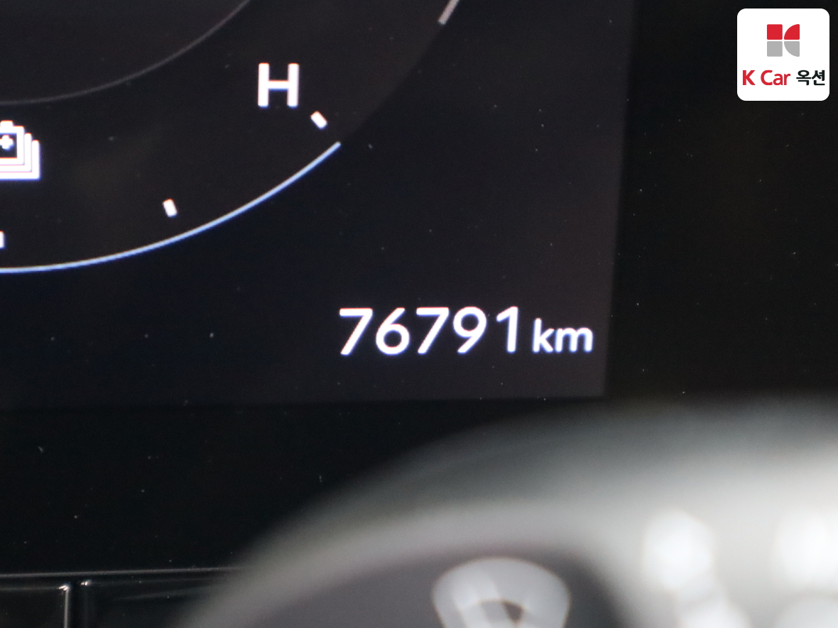 Hyundai AZERA 2023 - Image 4