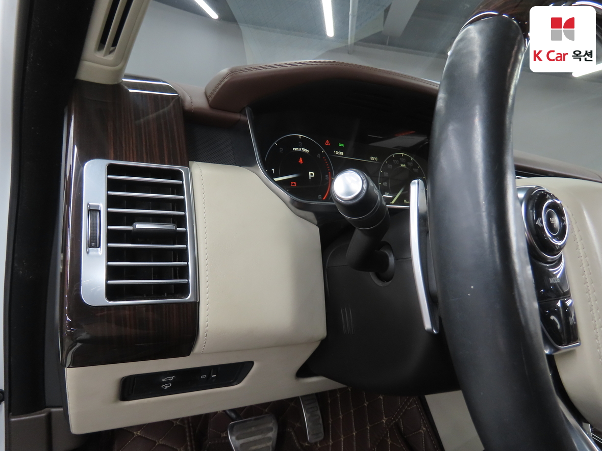 Land Rover Range Rover 2015 - Image 9