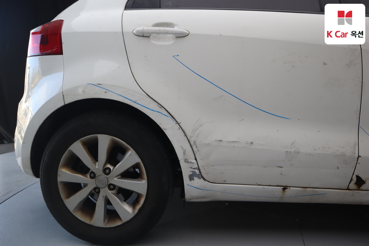 Kia Pride 2013 - Image 38