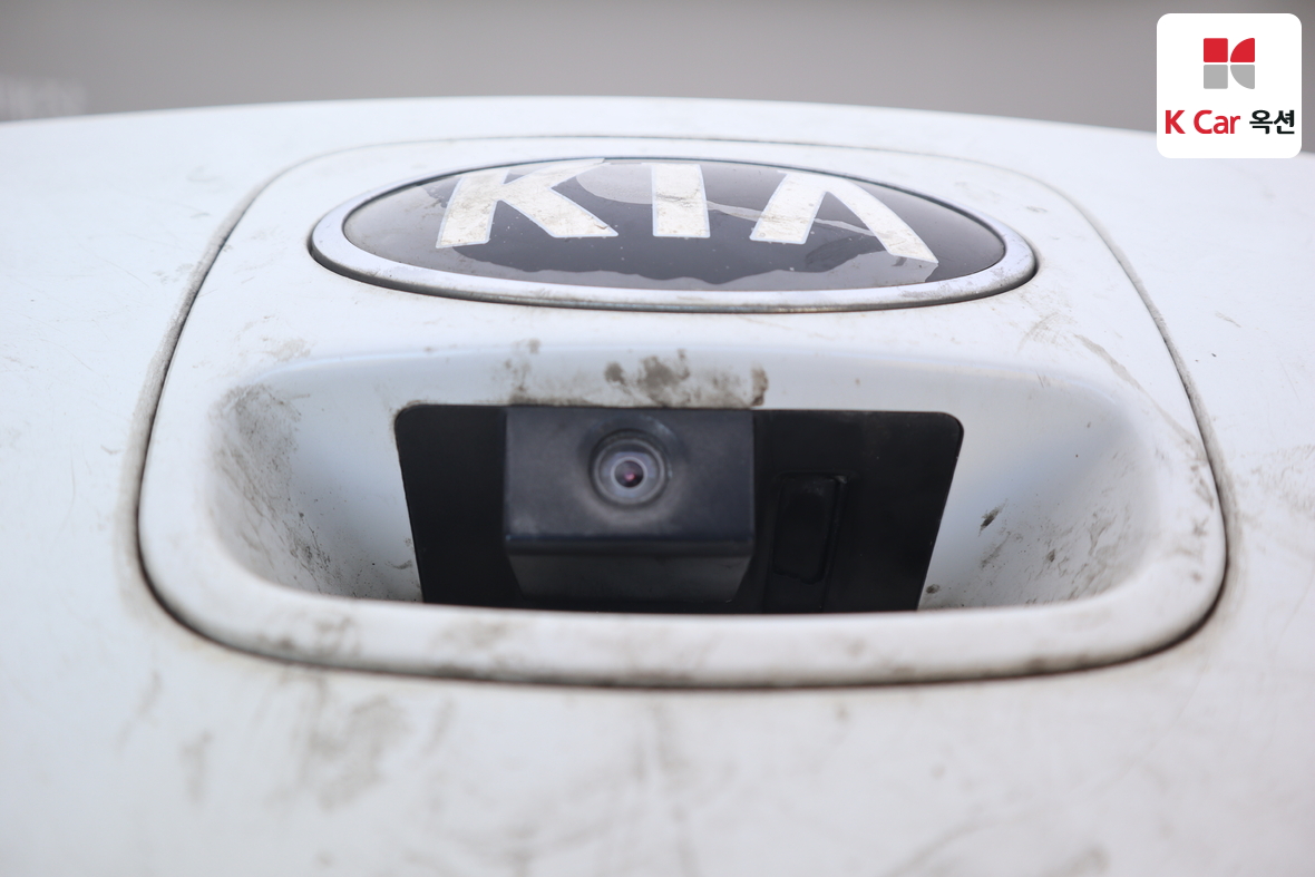 Kia Pride 2013 - Image 25