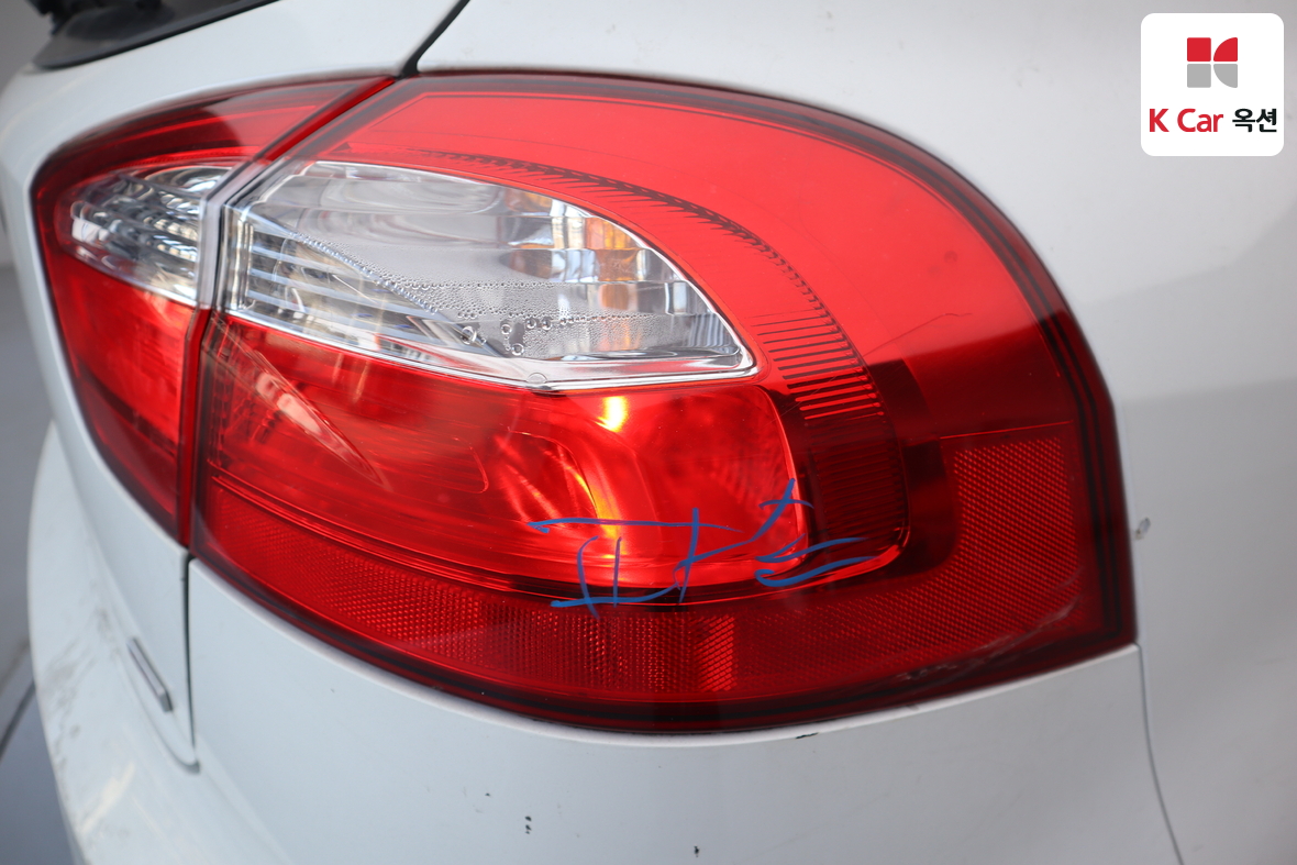 Kia Pride 2013 - Image 37