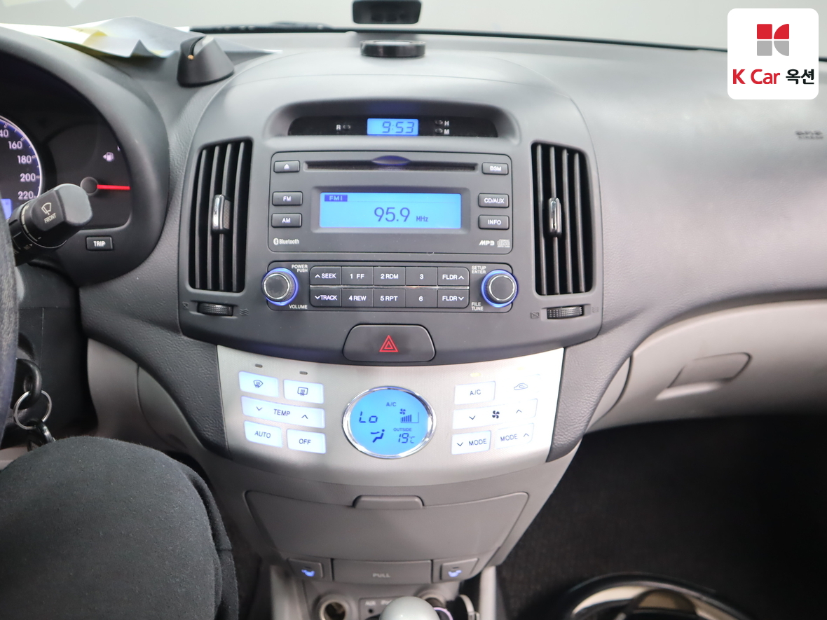 هيونداي إلانترا 2009 - صورة 6