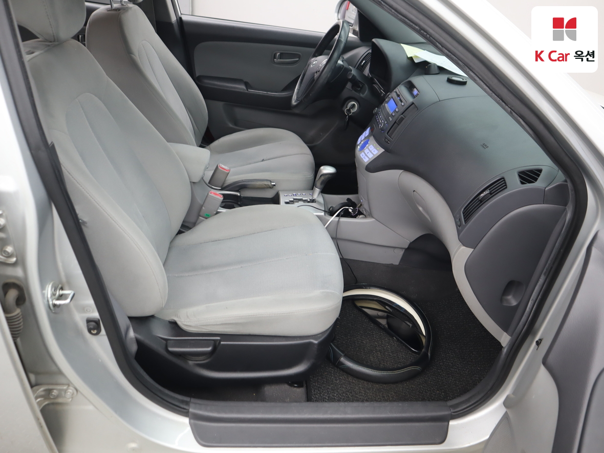 هيونداي إلانترا 2009 - صورة 29