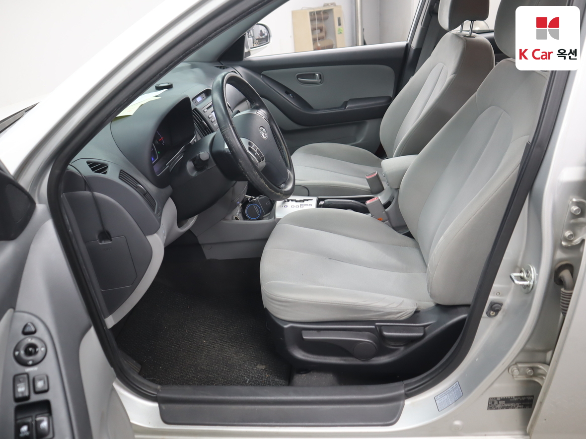 هيونداي إلانترا 2009 - صورة 17