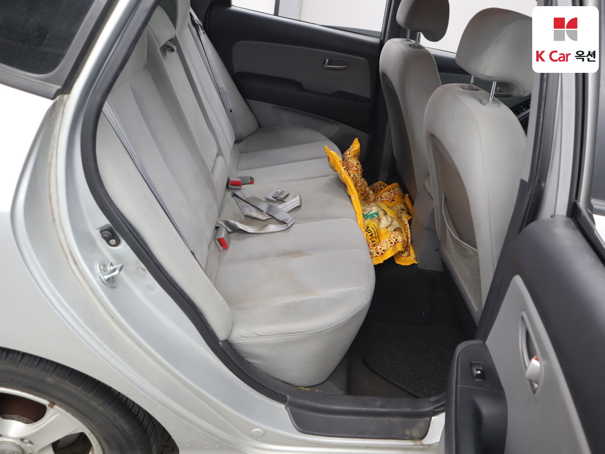 هيونداي إلانترا 2009 - صورة 26