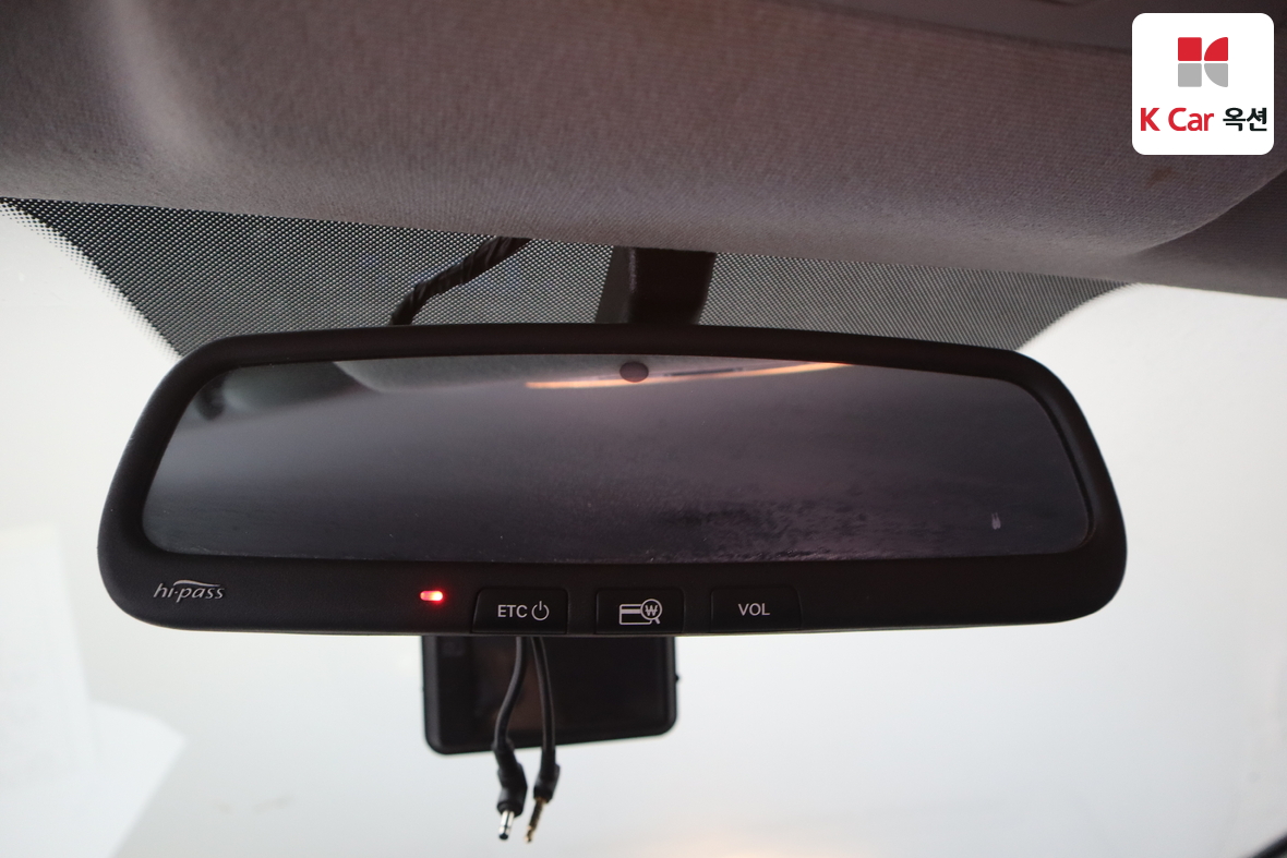 Hyundai Grand Starex 2017 - Image 12