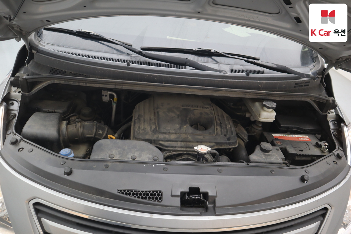 Hyundai Grand Starex 2017 - Image 28