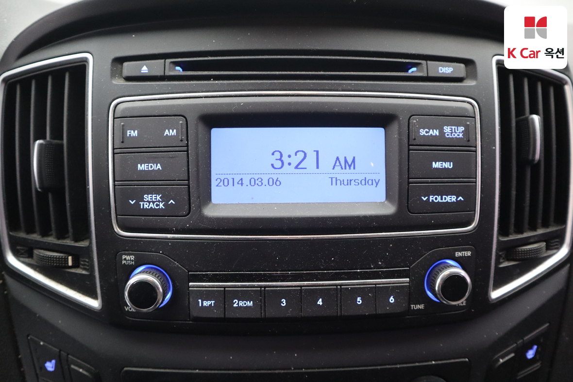 Hyundai Grand Starex 2017 - Image 13