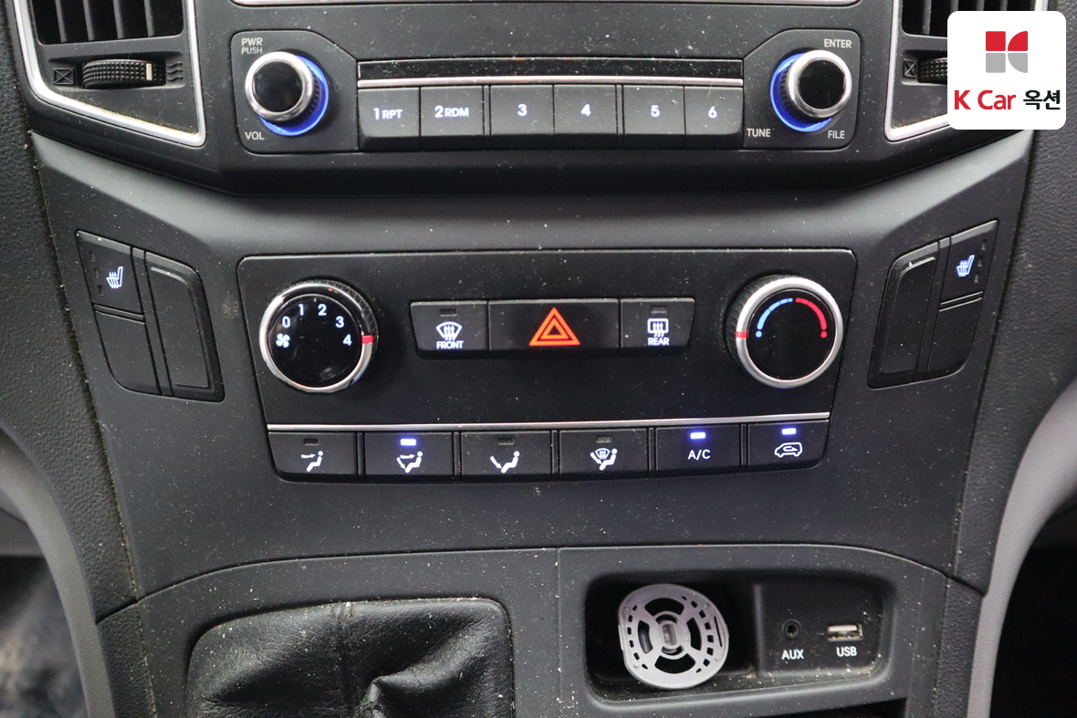 Hyundai Grand Starex 2017 - Image 14