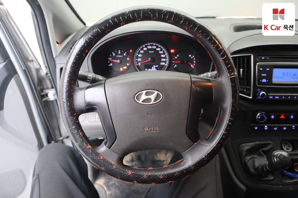 Hyundai Grand Starex 2017 - Image 10