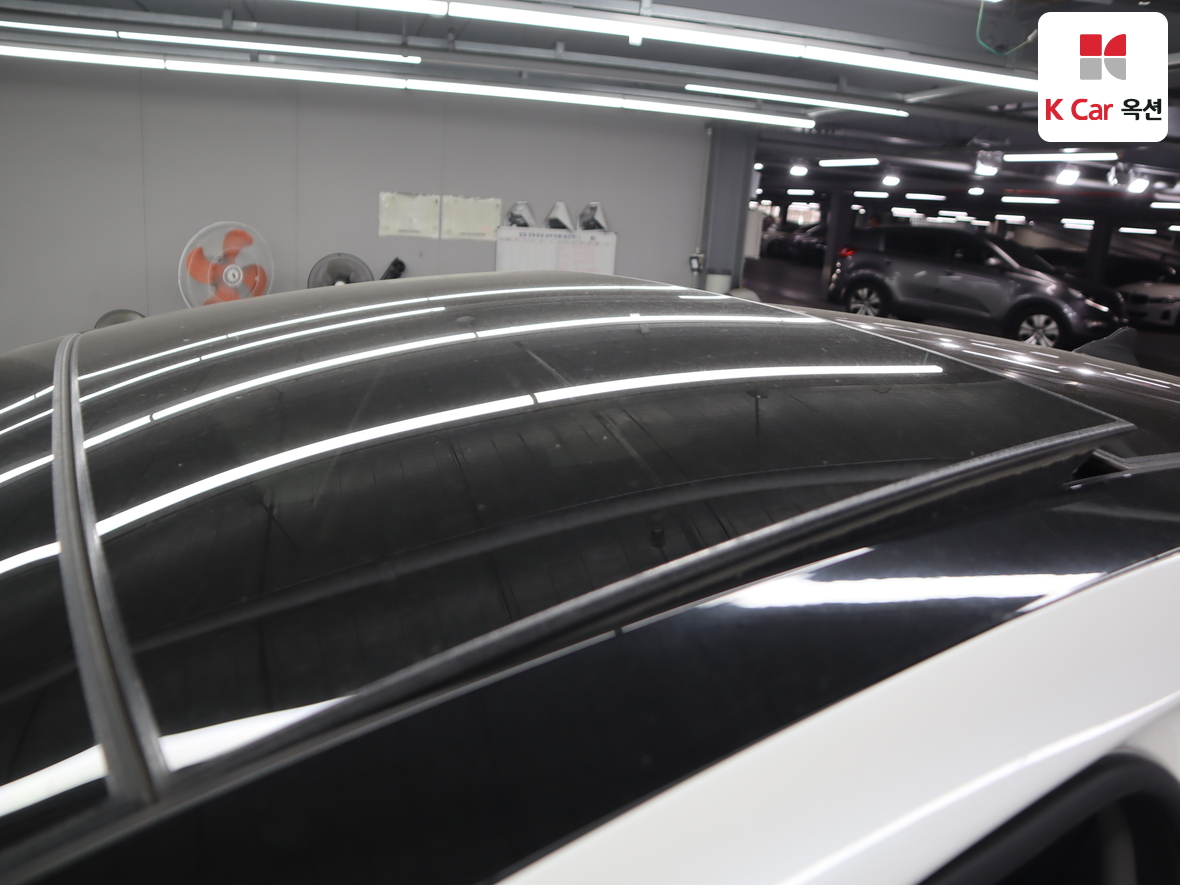 Kia K5 2011 - Image 22