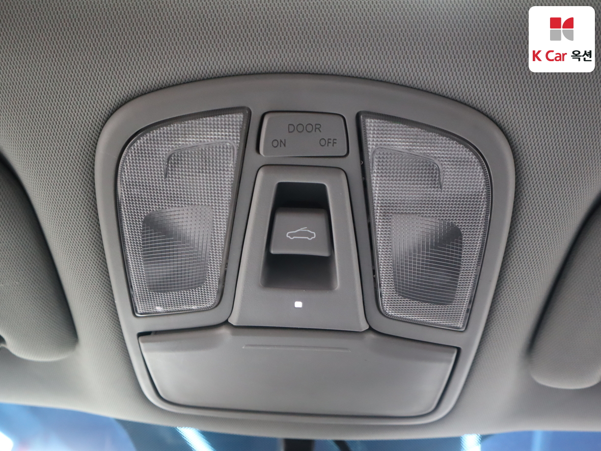 Kia K5 2011 - Image 12