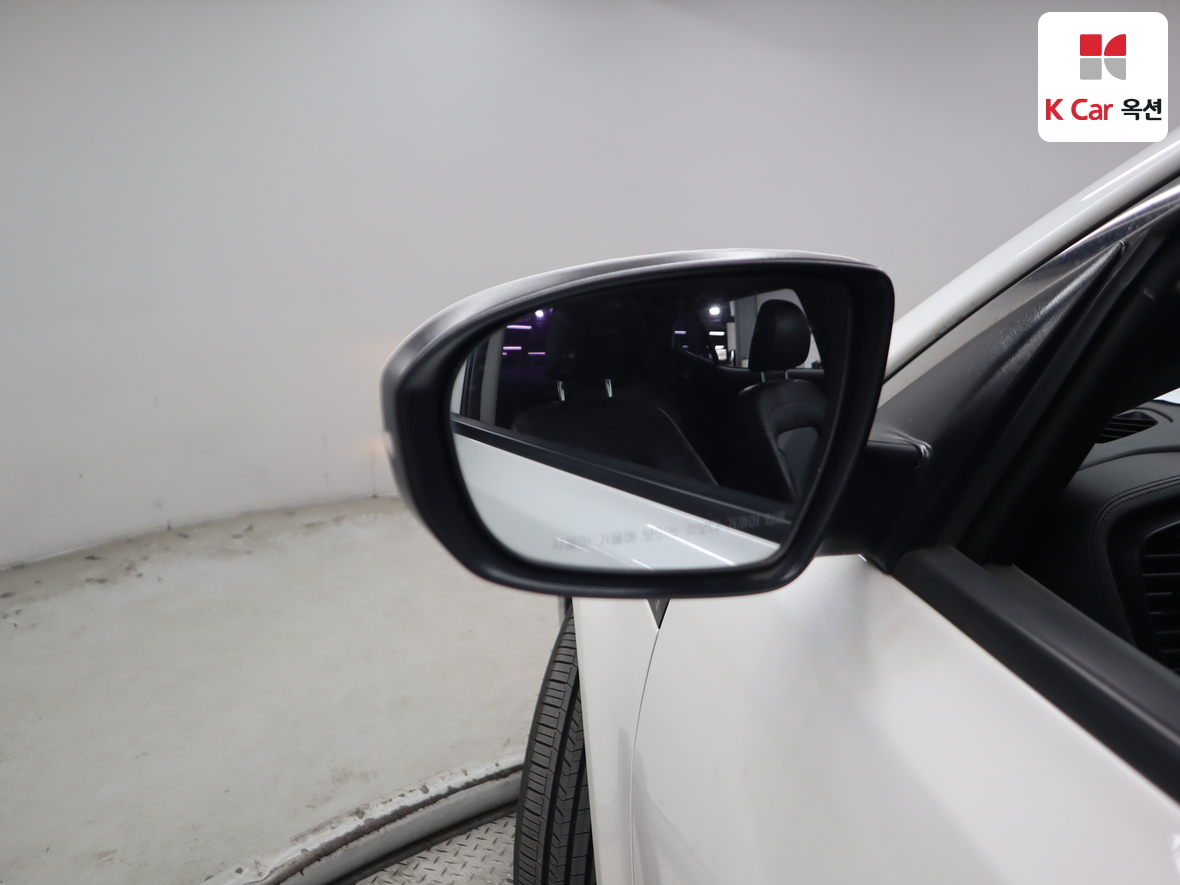 Kia K5 2011 - Image 23