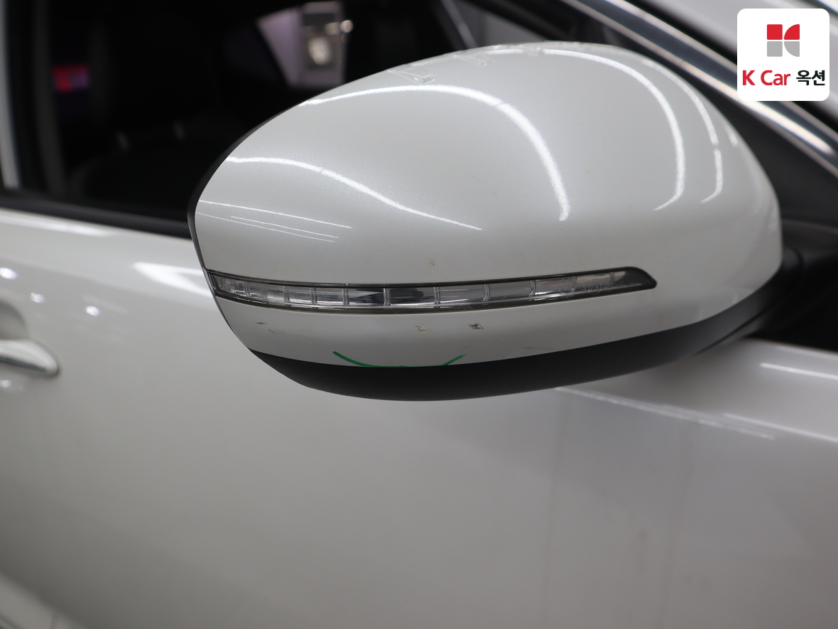 Kia K5 2011 - Image 37