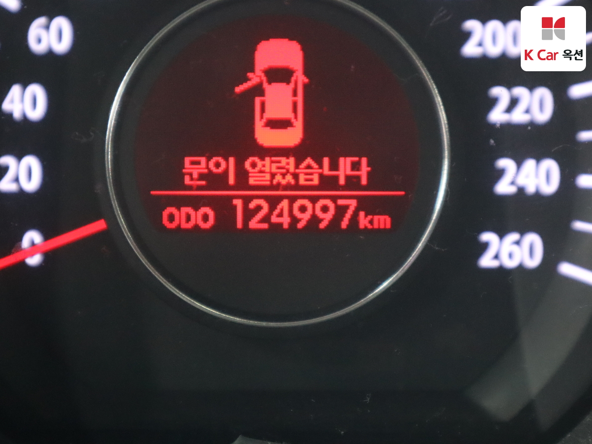 Kia K5 2011 - Image 4