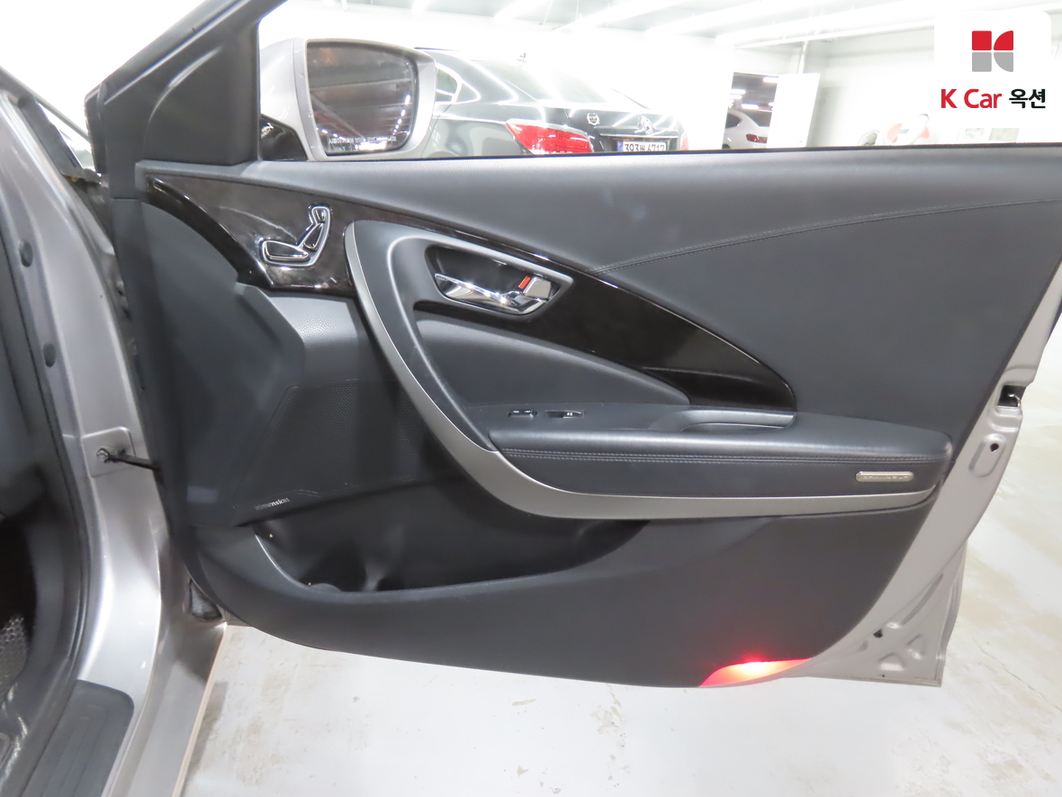 هيونداي أزيرا 2011 - صورة 31