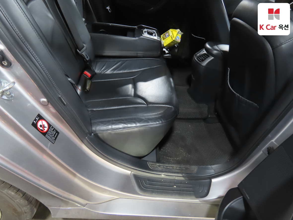 هيونداي أزيرا 2011 - صورة 30