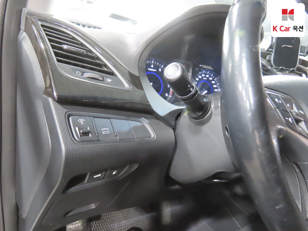 هيونداي أزيرا 2011 - صورة 9