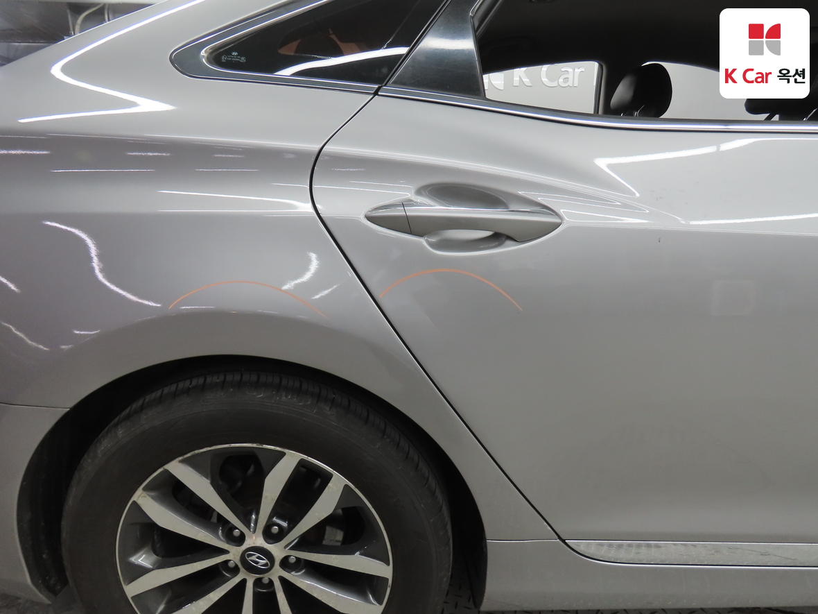 هيونداي أزيرا 2011 - صورة 42