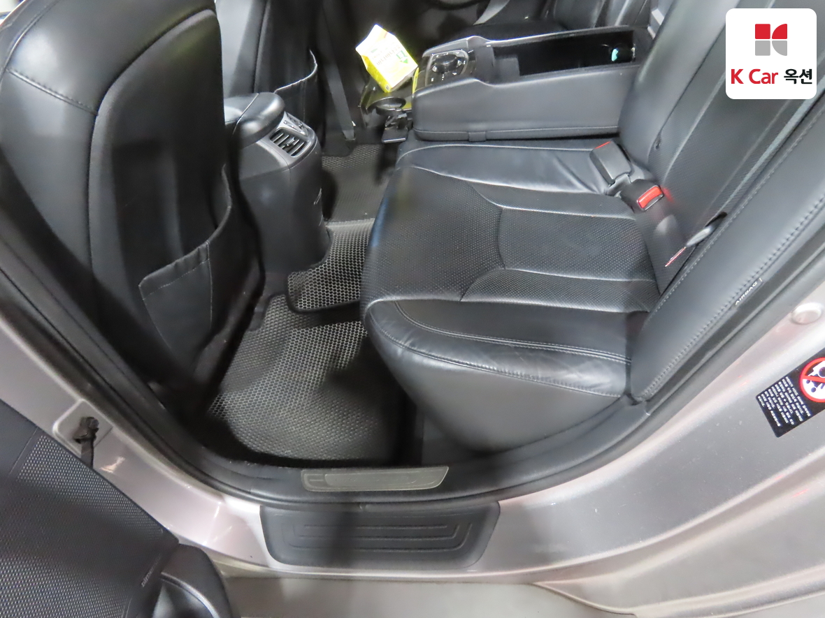 هيونداي أزيرا 2011 - صورة 25