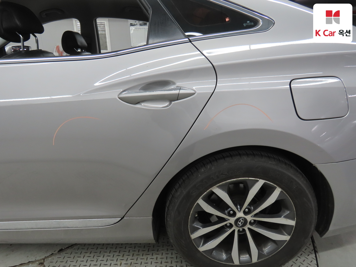 هيونداي أزيرا 2011 - صورة 40