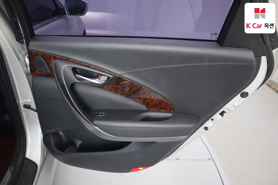 Hyundai Aslan 2015 - Image 27