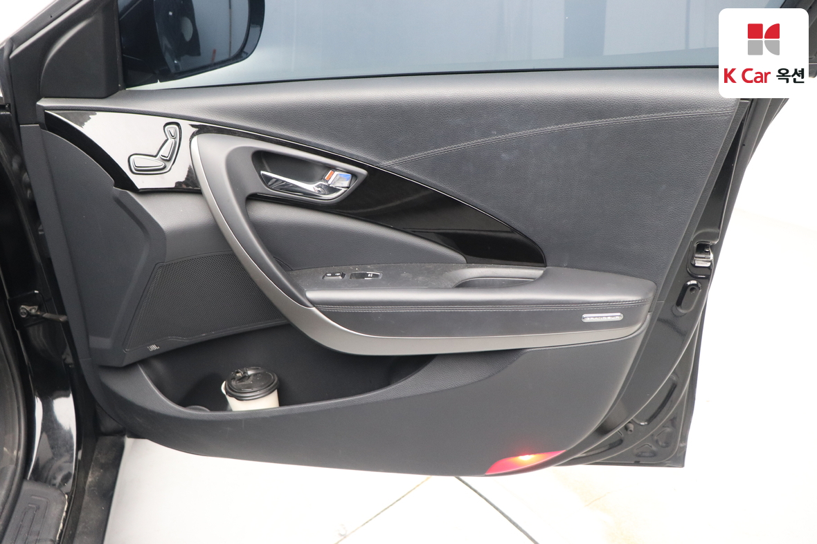 هيونداي أزيرا 2015 - صورة 27