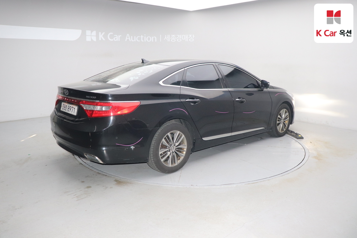 هيونداي أزيرا 2015 - صورة 2