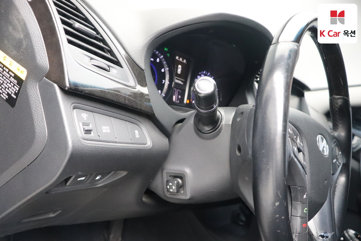 هيونداي أزيرا 2015 - صورة 9