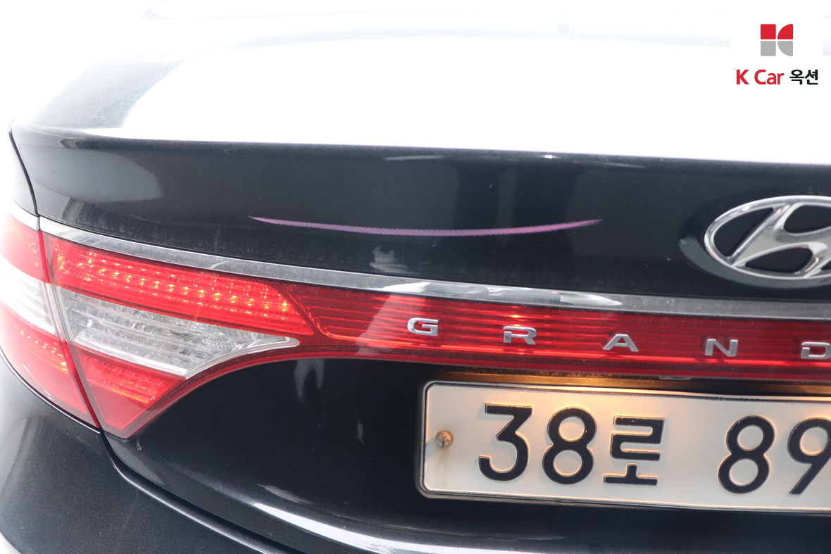 هيونداي أزيرا 2015 - صورة 39