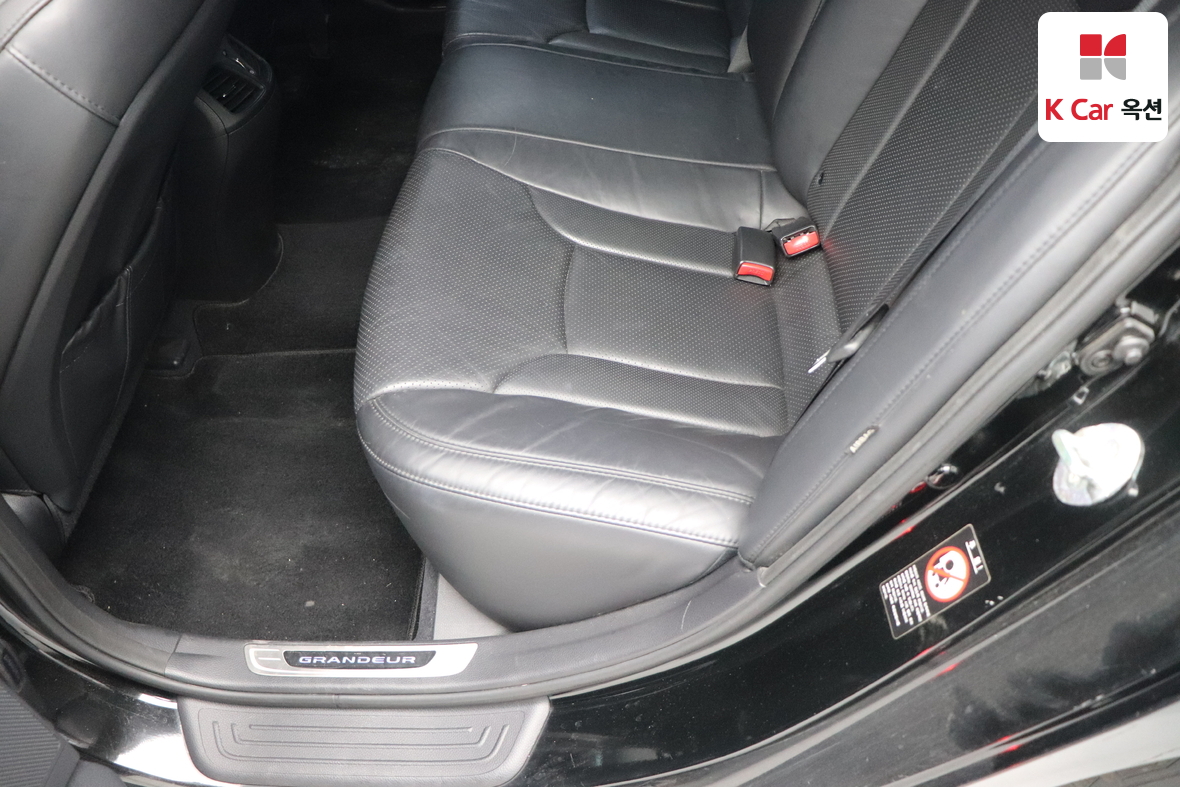 هيونداي أزيرا 2015 - صورة 22