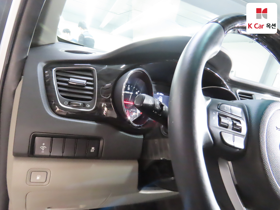 Kia New Carnival 2020 - Image 9