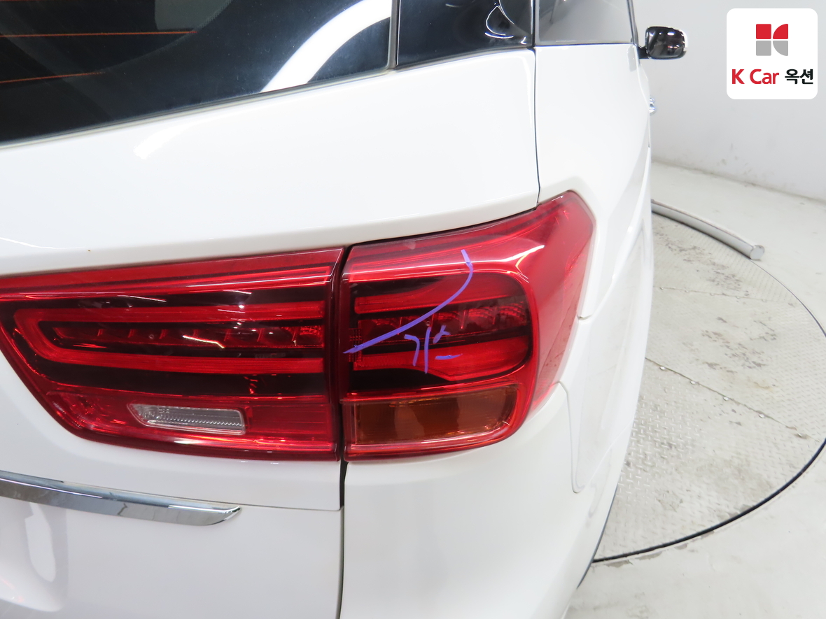 Kia New Carnival 2020 - Image 34