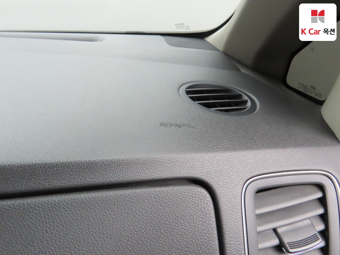 Kia New Carnival 2020 - Image 30