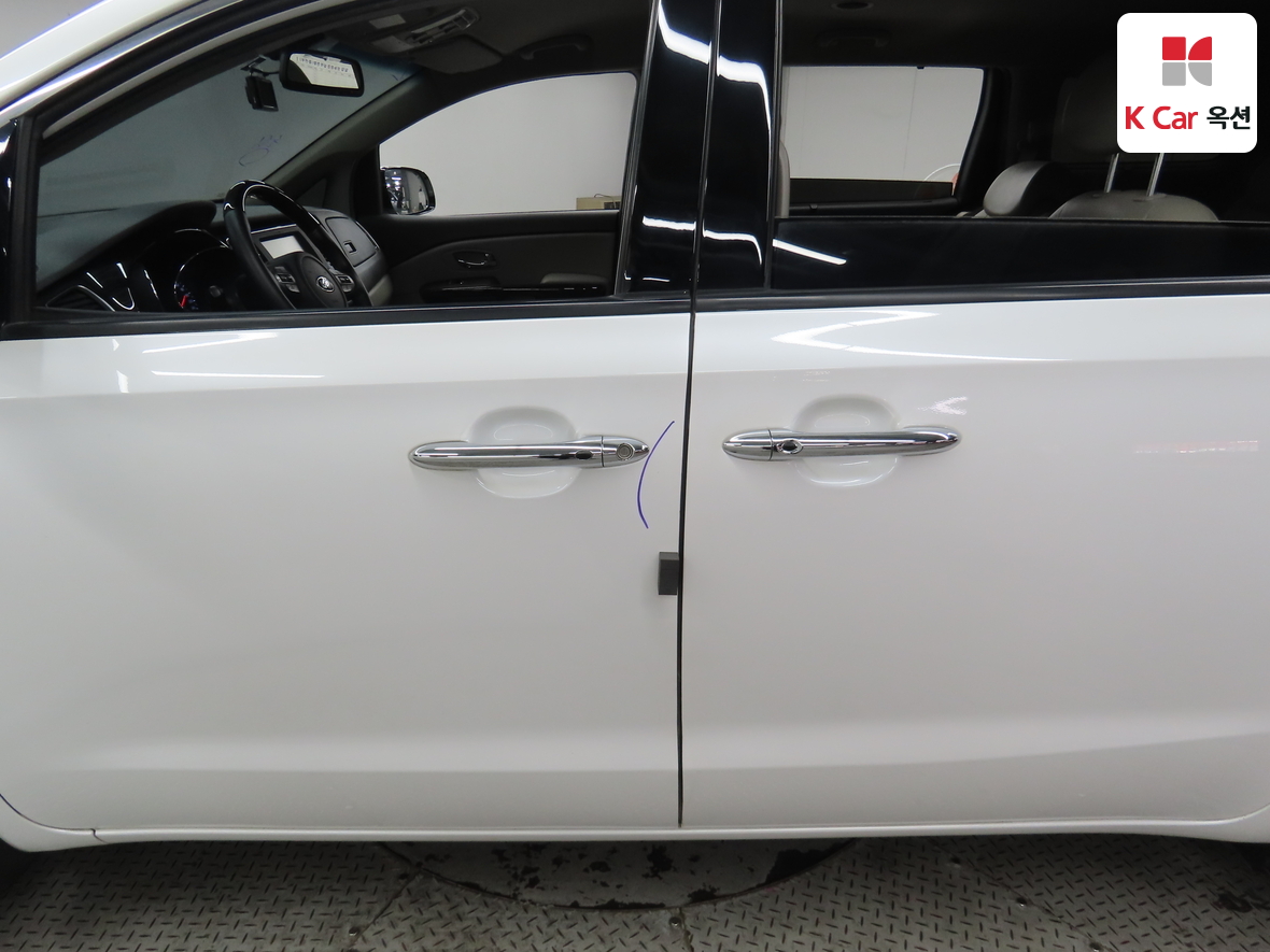 Kia New Carnival 2020 - Image 35