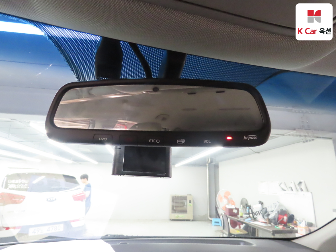 Kia New Carnival 2020 - Image 13