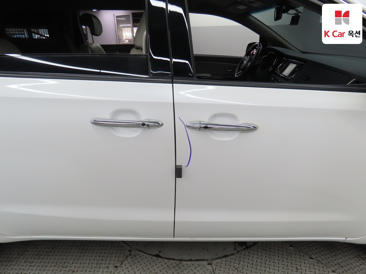 Kia New Carnival 2020 - Image 37